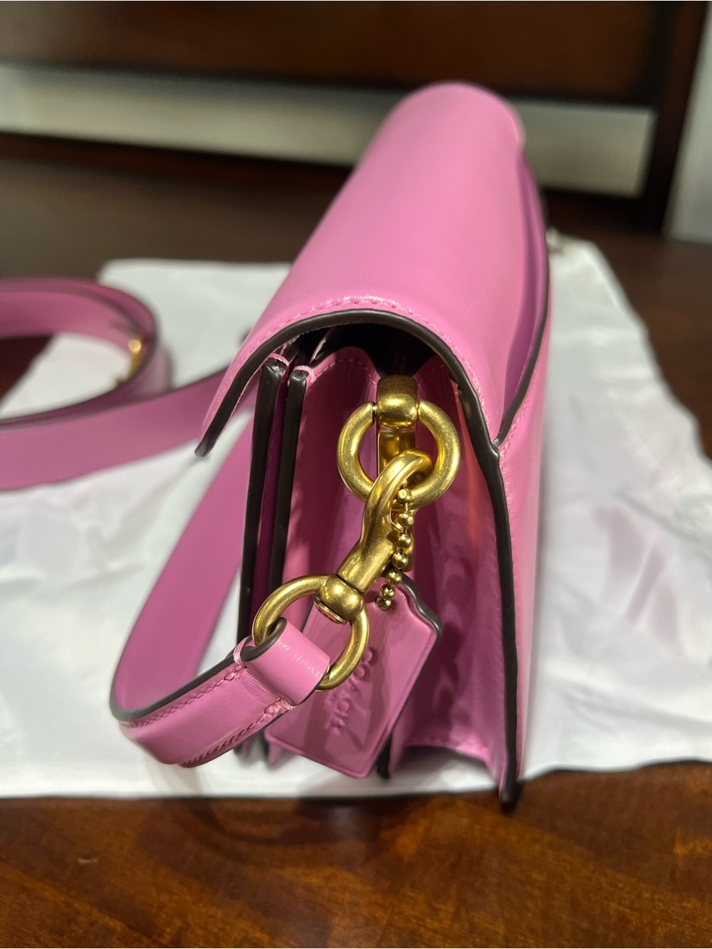 Coach Tabby 26 in Fuchsia 🩷 - Picture 4 of 4